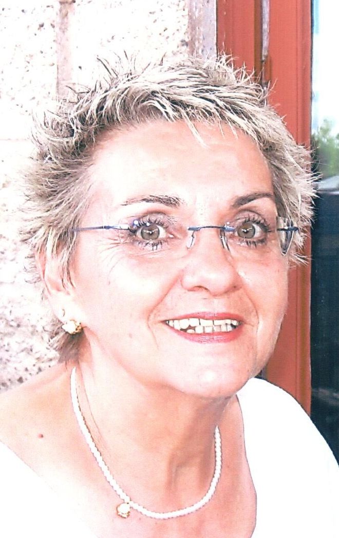 Ginette Julien Arial