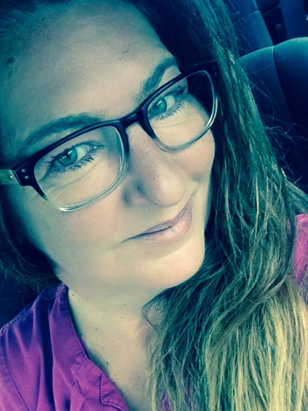 Line Lucie infirmière Rhéaume