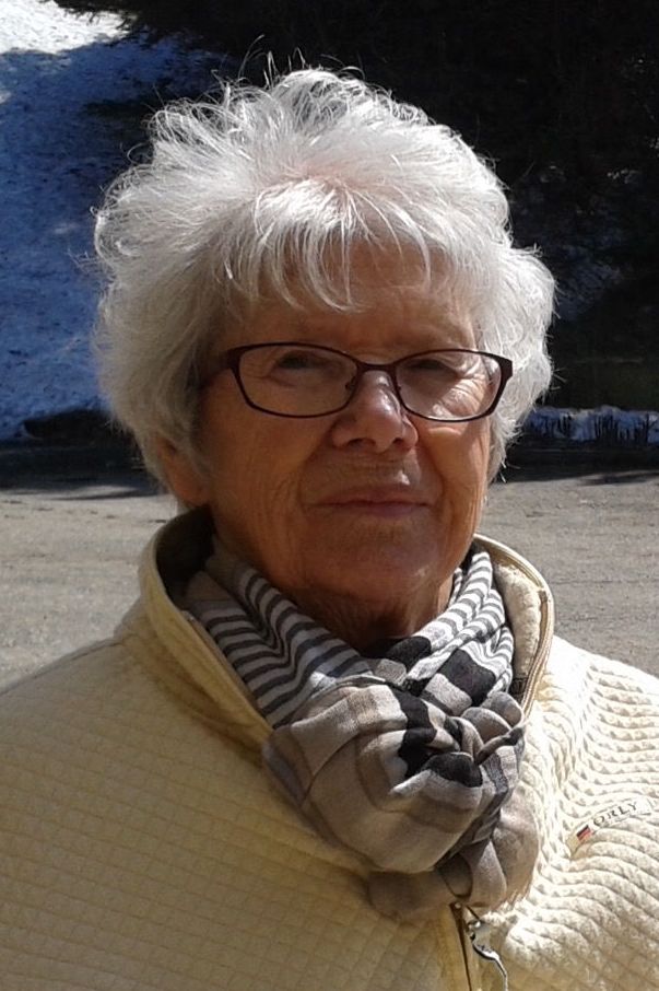 Yvette Pinard Labrie - Avis de décès | Coopérative funéraire des Deux Rives