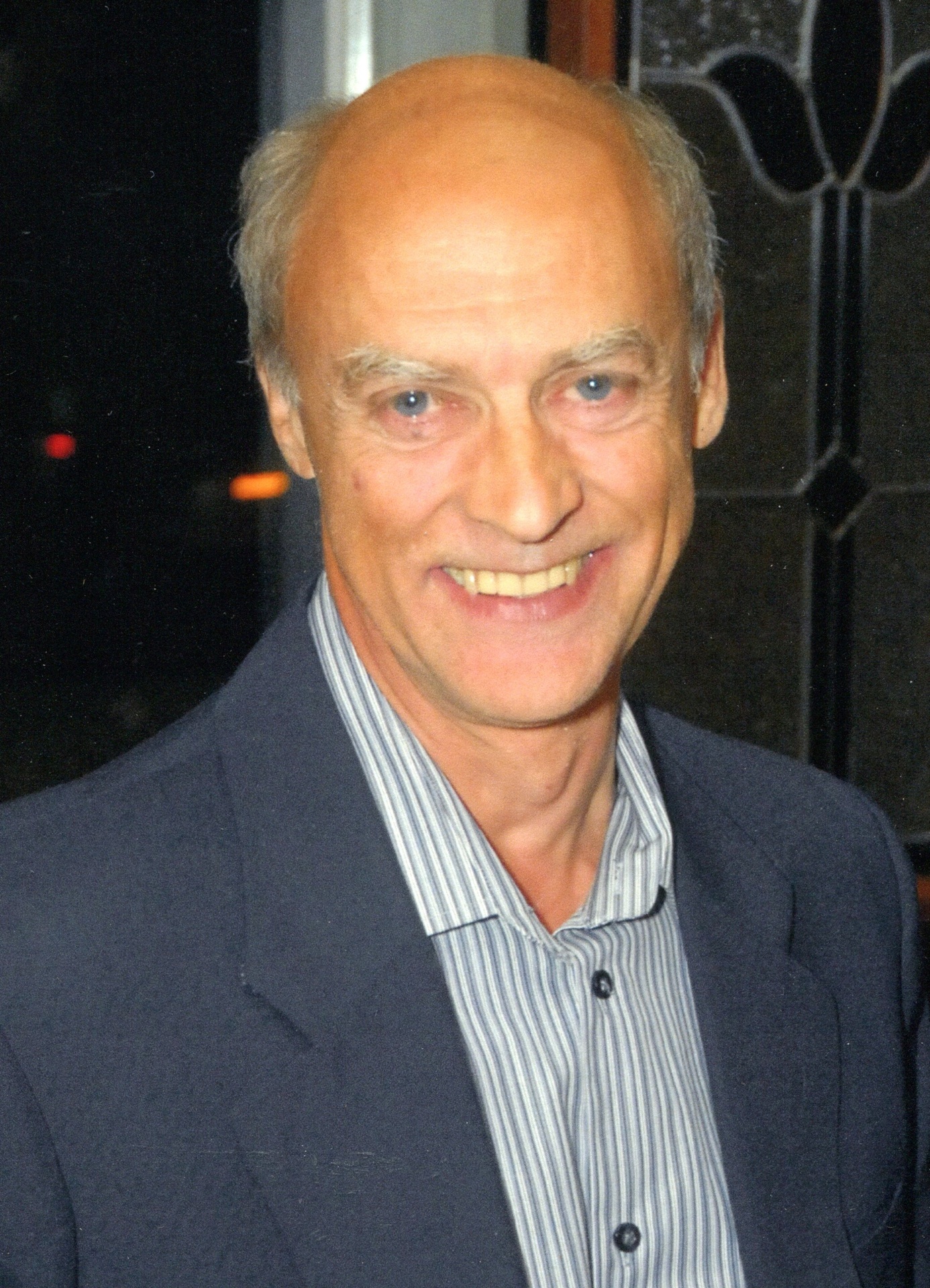 Dr Gilles Dubé