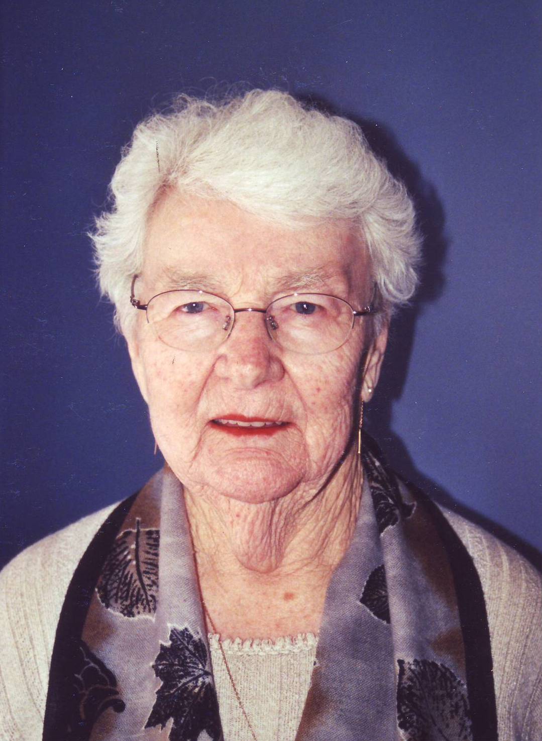 Rolande Villeneuve-St-Jean