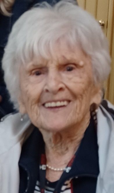 Annette Plourde (Lacroix)