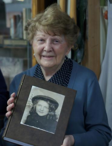 Jacqueline Lacouline