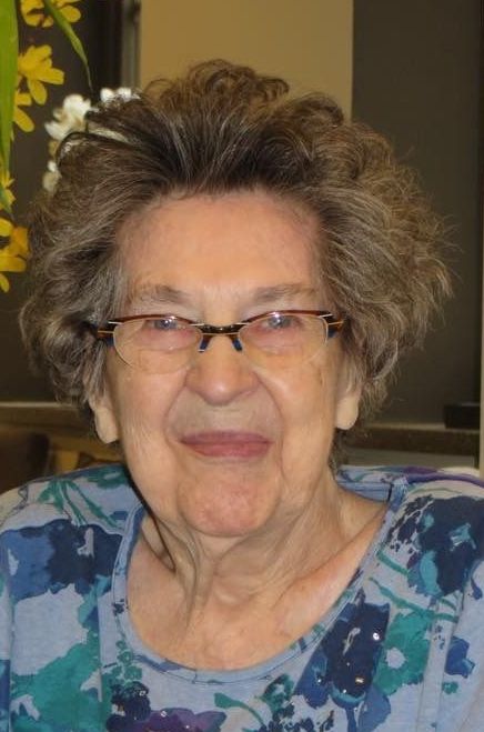 Yvonne Poulin (née Saint-Mleux)