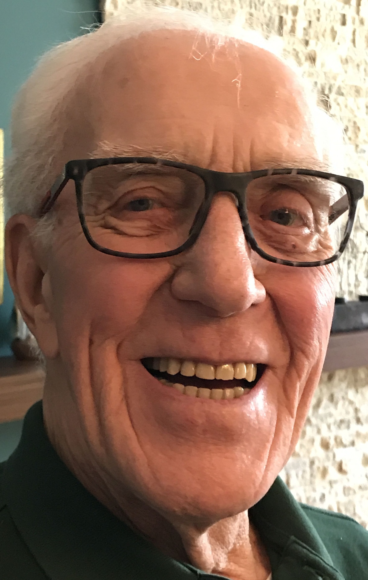 Roger Lecours