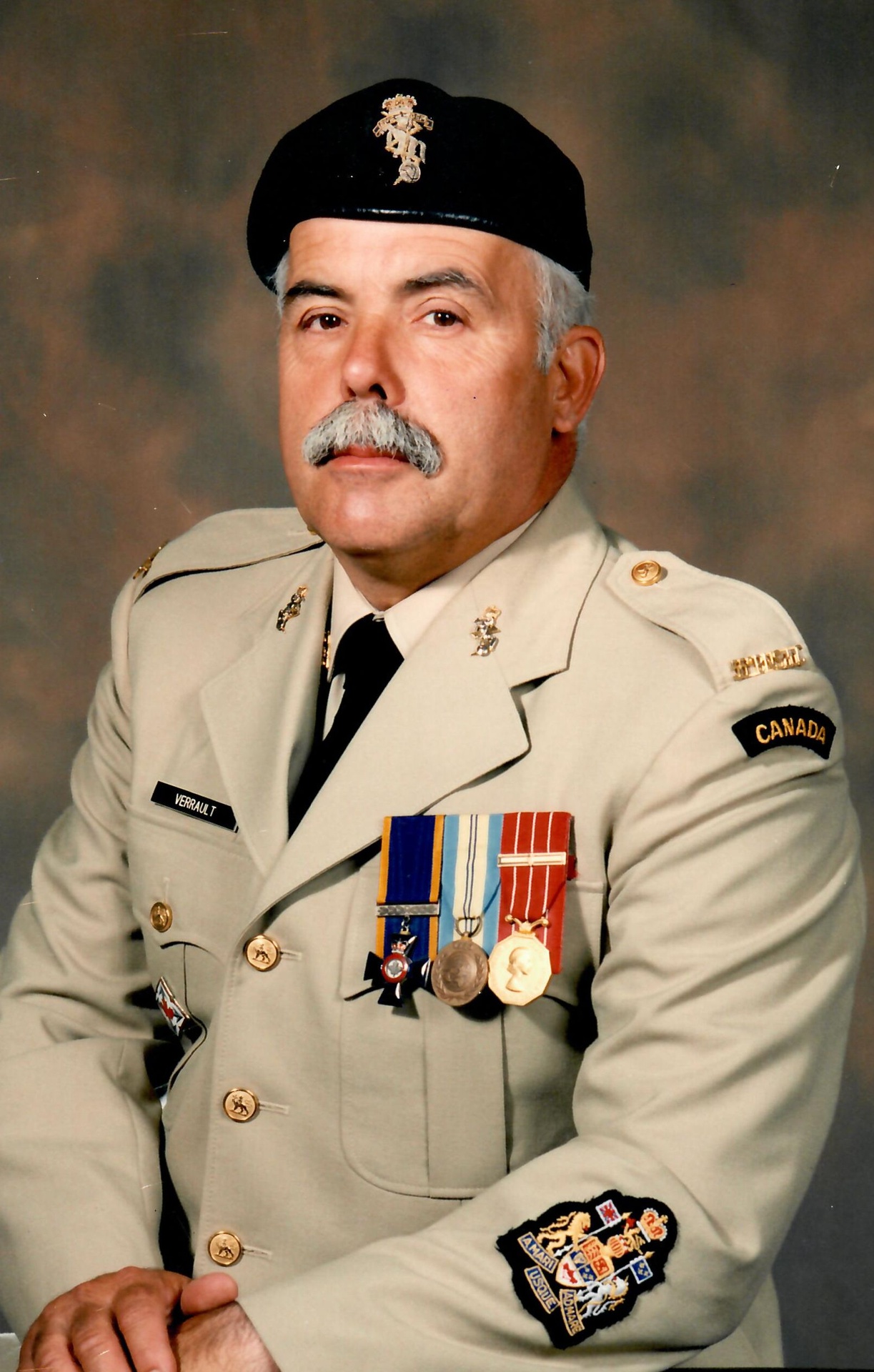 Robert (Bob) Verrault